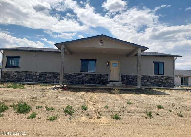 Property at 900 Cattle Dr, Fernley, NV 89408, 3 beds, 2 baths