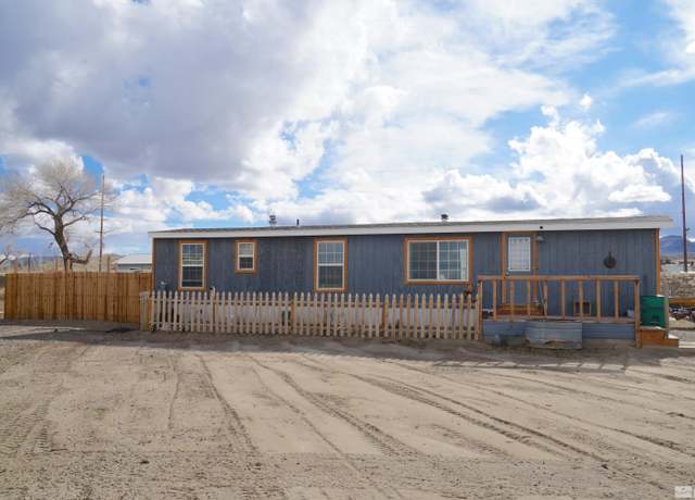 Property at 725 Stock Ln, Fernley, NV 89408, 2 beds, 1 bath