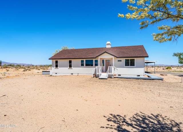 Property at 1260 Badger St, Silver Springs, NV 89429, 3 beds, 2 baths