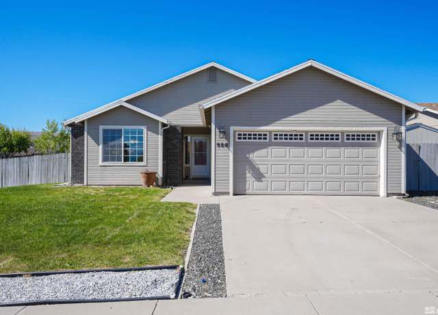 Property at 980 Ridgeview Dr, Carson City, NV 89705, 3 beds, 2 baths