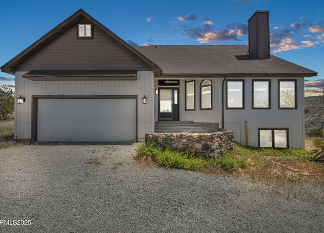 Property at 670 Valle Verde Dr, Sparks, NV 89441, 3 beds, 2.5 baths