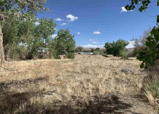 Property at 698 Jenny's Ln, Fernley, NV 89408