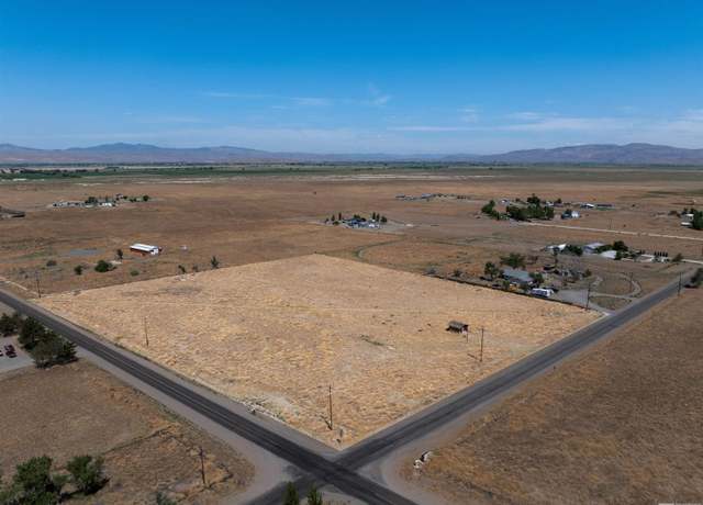 Property at 570 Pete Henrichs Rd, Yerington, NV 89447