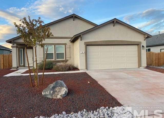 Property at 230 Red Oak Dr, Fernley, NV 89408, 3 beds, 2 baths