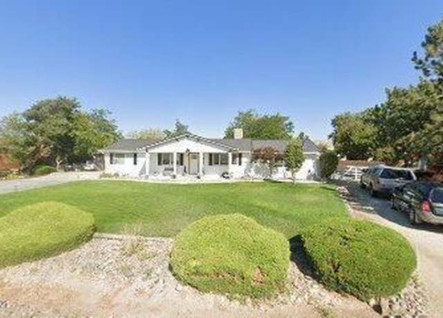 Property at 757 Pinto Cir, Gardnerville, NV 89410, 3 beds, 2.5 baths
