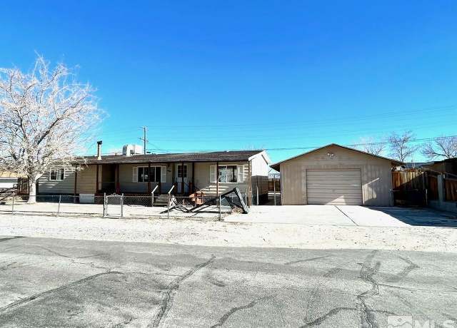 Property at 176 N St, Hawthorne, NV 89415, 4 beds, 3 baths
