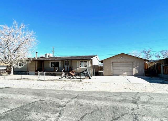 Property at 176 N St, Hawthorne, NV 89415, 4 beds, 3 baths
