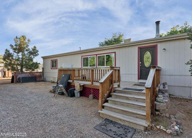 Property at 590 Budger Way, Reno, NV 89506, 3 beds, 2 baths