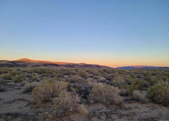 Property at 01549105 Pole Rd, Stagecoach, NV 89429