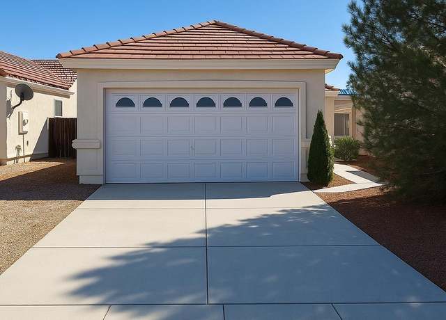 Property at 6690 Dorchester Dr, Sparks, NV 89436, 3 beds, 2 baths