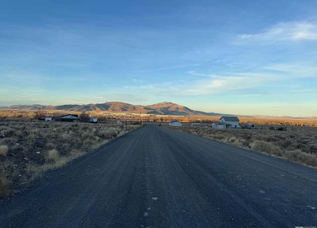 Property at 28 Simons Rd, Fernley, NV 89408