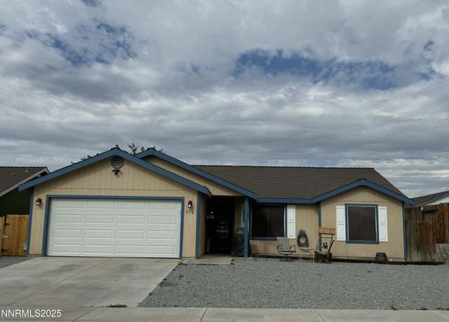 Property at 572 Spur Way, Fernley, NV 89408, 3 beds, 2 baths