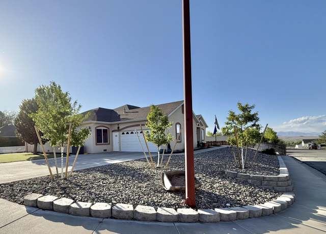 Property at 4030 Foothill, Winnemucca, NV 89445, 4 beds, 2.5 baths
