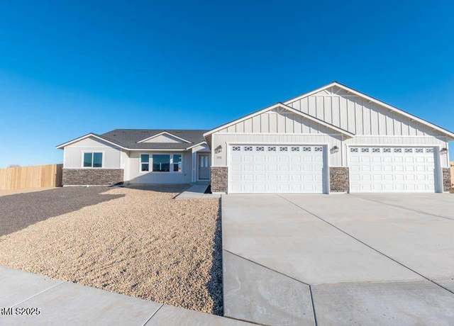 Property at 1371 Nevada Pacific Blvd, Fernley, NV 89408, 4 beds, 2 baths