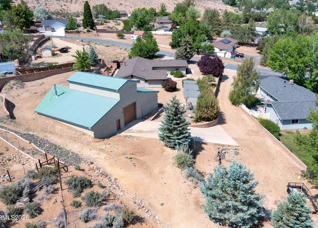 Property at 1401 Jefferson Dr, Carson City, NV 89706, 3 beds, 2.5 baths