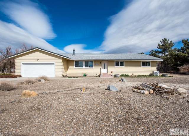 Property at 1928 Arabian Ln, Gardnerville, NV 89410, 4 beds, 2 baths