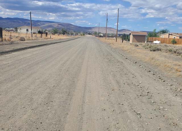 Property at 5340 White Oak Dr, Silver Springs, NV 89429