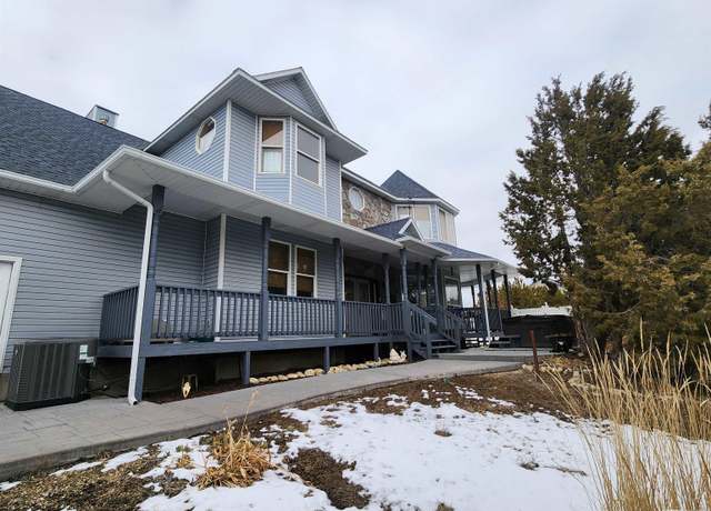 Property at 271 Greencrest Dr, Spring Creek, NV 89815, 3 beds, 2.5 baths