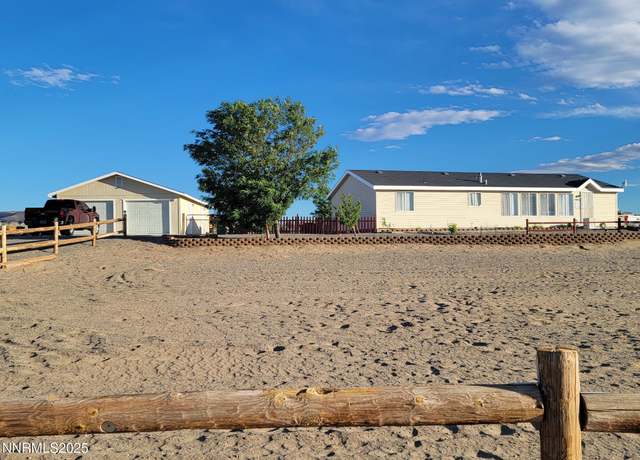 Property at 2905 E 9th St, Silver Springs, NV 89429, 3 beds, 2 baths