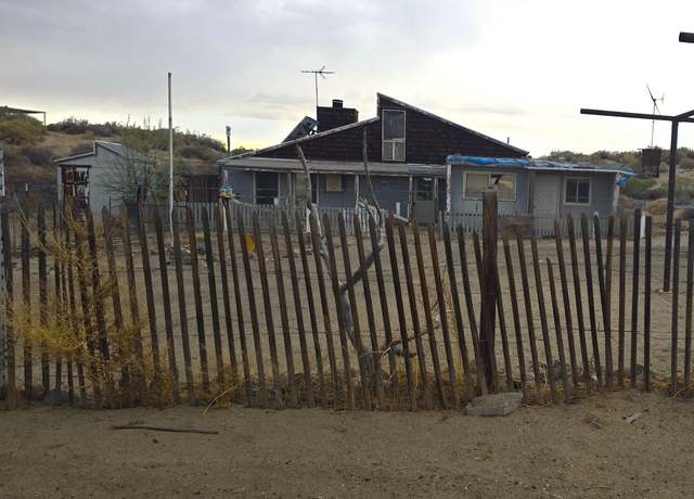 Property at 8215 Buckland Dr, Silver Springs, NV 89429, 2 beds, 1 bath