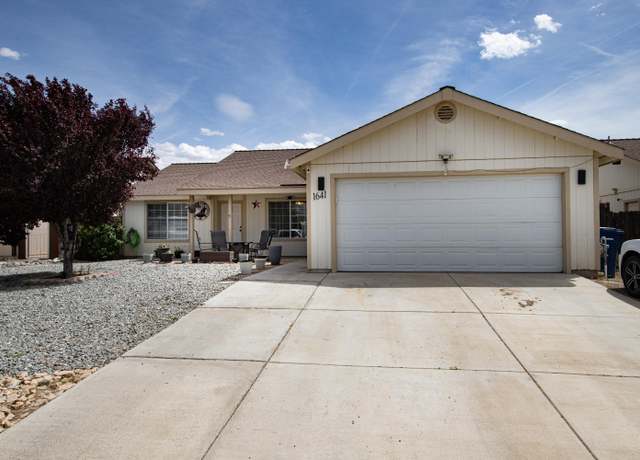 Property at 1641 Meadows Ave, Fernley, NV 89408, 3 beds, 2 baths