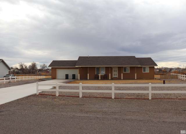 Property at 4435 Hawk Dr, Fallon, NV 89406, 4 beds, 2 baths