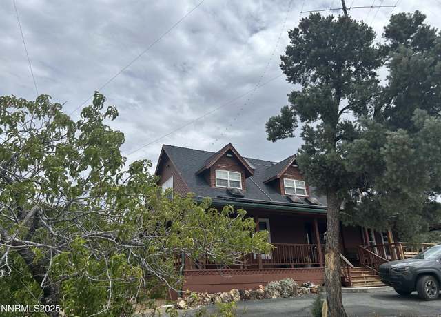 Property at 370 Panamint Rd, Reno, NV 89521, 3 beds, 2.5 baths
