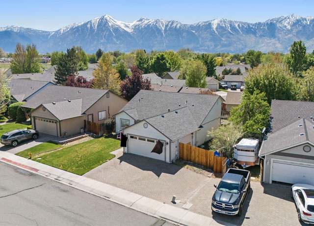 Property at 1466 Edlesborough Cir, Gardnerville, NV 89410, 3 beds, 2 baths