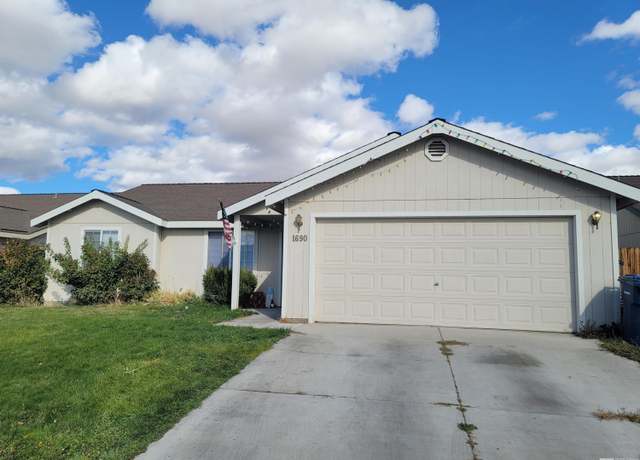 Property at 1690 Round Up Rd, Fernley, NV 89408, 3 beds, 2 baths