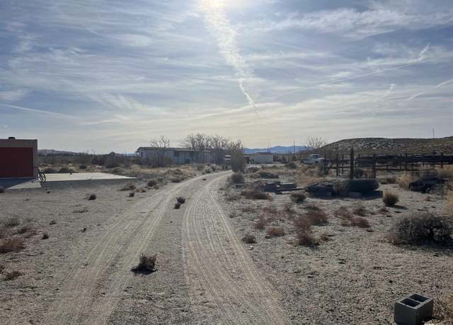 Property at 2780 Second St, Silver Springs, NV 89429, 2 beds, 2 baths