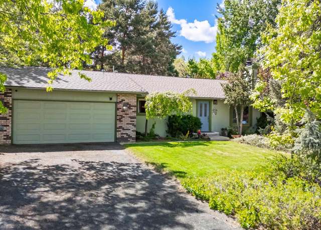 Property at 12565 Creek Crest Dr, Reno, NV 89511, 3 beds, 2 baths