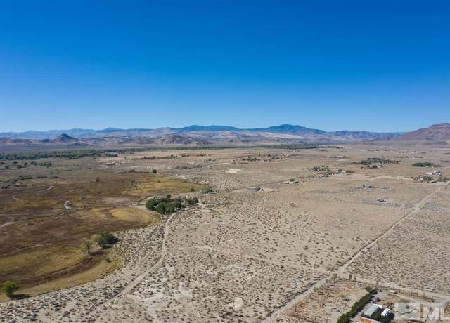 Property at 8940 Cougar Cir, Silver Springs, NV 89429