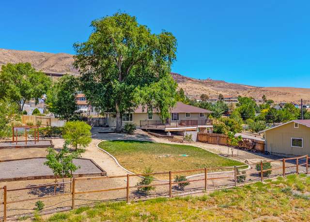 Property at 20890 Ames Ln, Reno, NV 89521, 4 beds, 3 baths