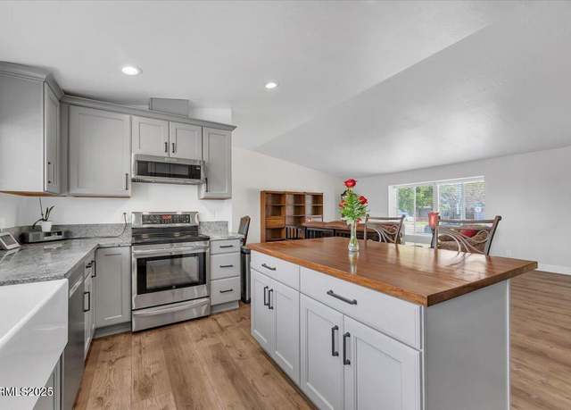 Property at 935 Emerson Way, Sparks, NV 89431, 4 beds, 3.5 baths