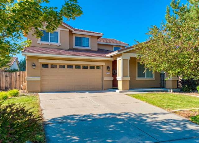 Property at 7210 Heritage Oaks Dr, Reno, NV 89523, 4 beds, 2.5 baths