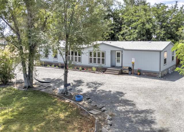Property at 1095 7th St, Silver Springs, NV 89429, 3 beds, 3 baths