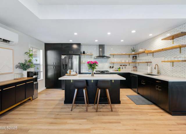 Property at 536 Sinclair St, Reno, NV 89501, 2 beds, 2.5 baths