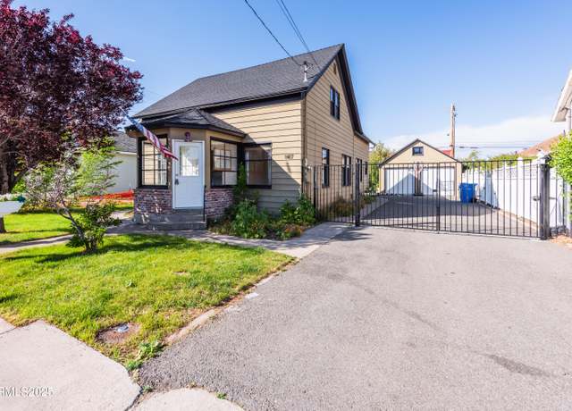 Property at 1417 Douglas Ave, Gardnerville, NV 89410, 3 beds, 2 baths