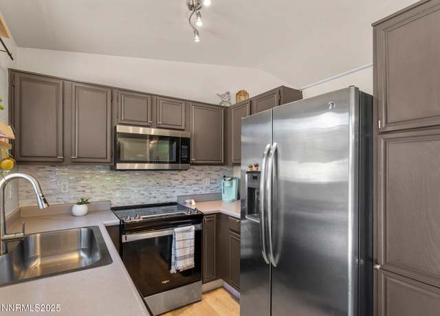 Property at 6485 Oneida Ct, Sun Valley, NV 89433, 3 beds, 2 baths