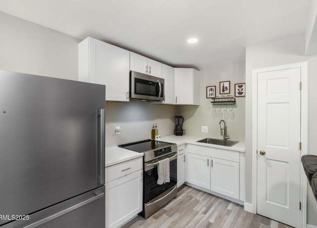 Property at 940 Jamaica Ave #3, Reno, NV 89502, 2 beds, 1 bath