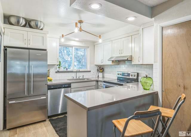 Property at 321 Ski Way #10, Incline Village, NV 89451, 3 beds, 2.5 baths
