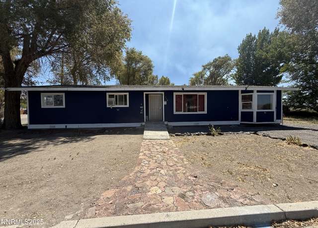 Property at 815 16th St, Lovelock, NV 89419, 4 beds, 2 baths