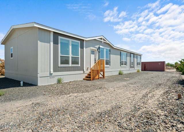 Property at 3030 E Cougar St, Silver Springs, NV 89429, 5 beds, 2 baths