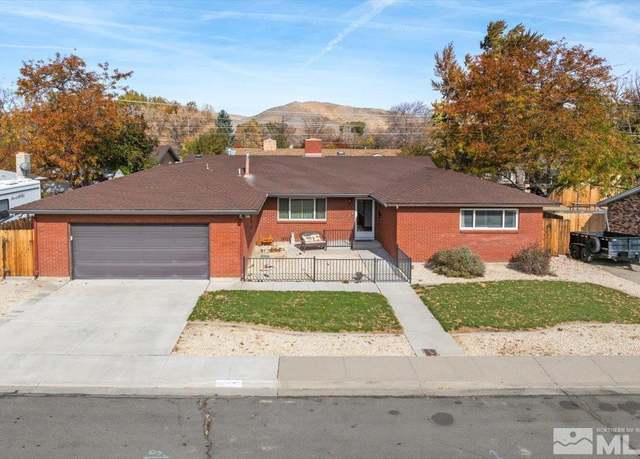 Property at 700 Ivy St, Carson City, NV 89703, 3 beds, 2.5 baths