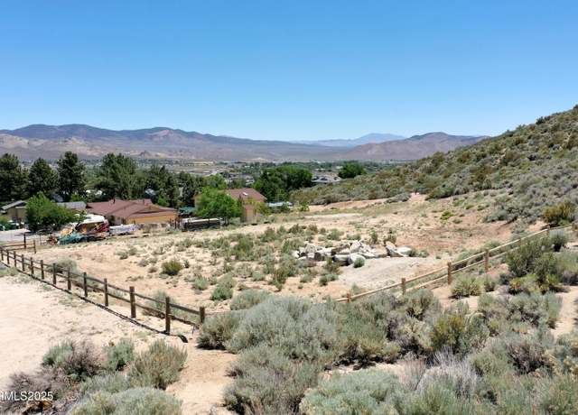 Property at 633 W Clearview Dr, Carson City, NV 89703