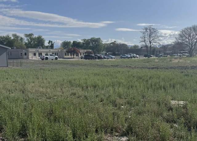 Property at 470 Camellia Way, Lovelock, NV 89419