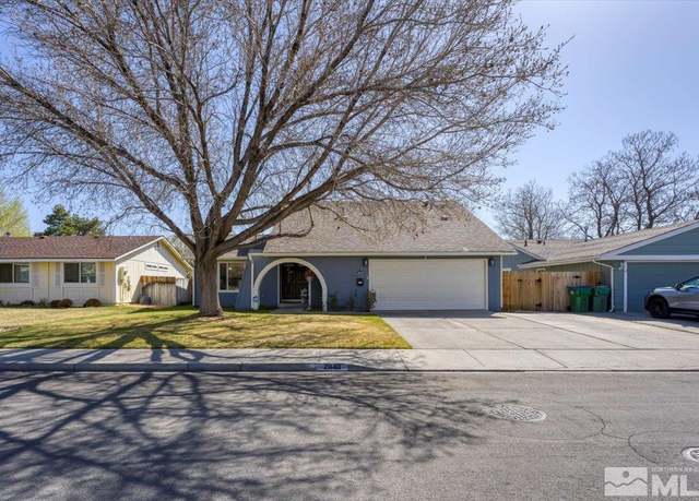Property at 2040 Bonita Vista Dr, Sparks, NV 89434, 4 beds, 2 baths