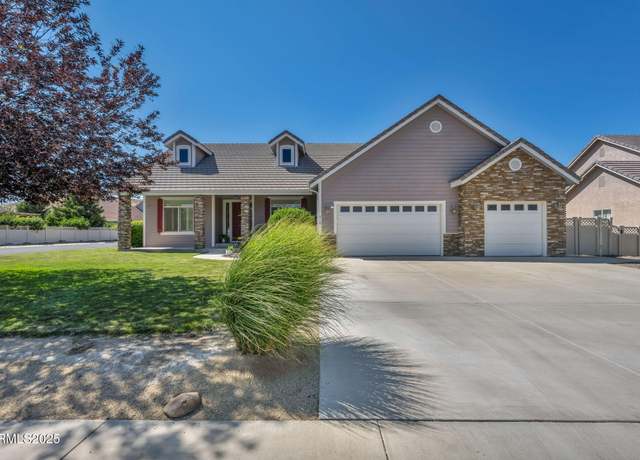 Property at 420 Chianti Way, Dayton, NV 89403, 3 beds, 2.5 baths