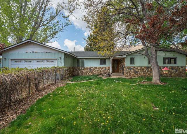Property at 22855 Carriage Dr, Reno, NV 89521, 3 beds, 2 baths