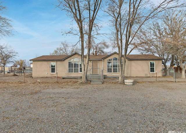 Property at 190 King Ct, Fernley, NV 89408, 3 beds, 2 baths